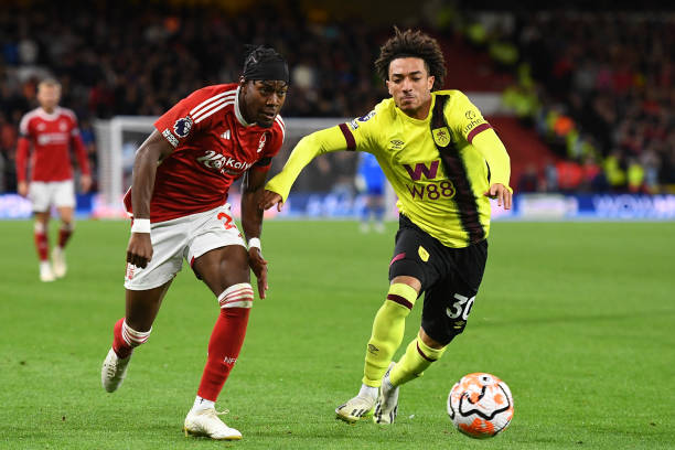 的角度看 的角度看